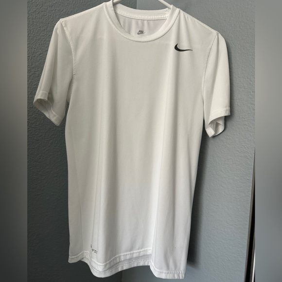 Bundle of 5 Men’s Nike Dri Fit Tees All Size Small - Picture 3 of 16